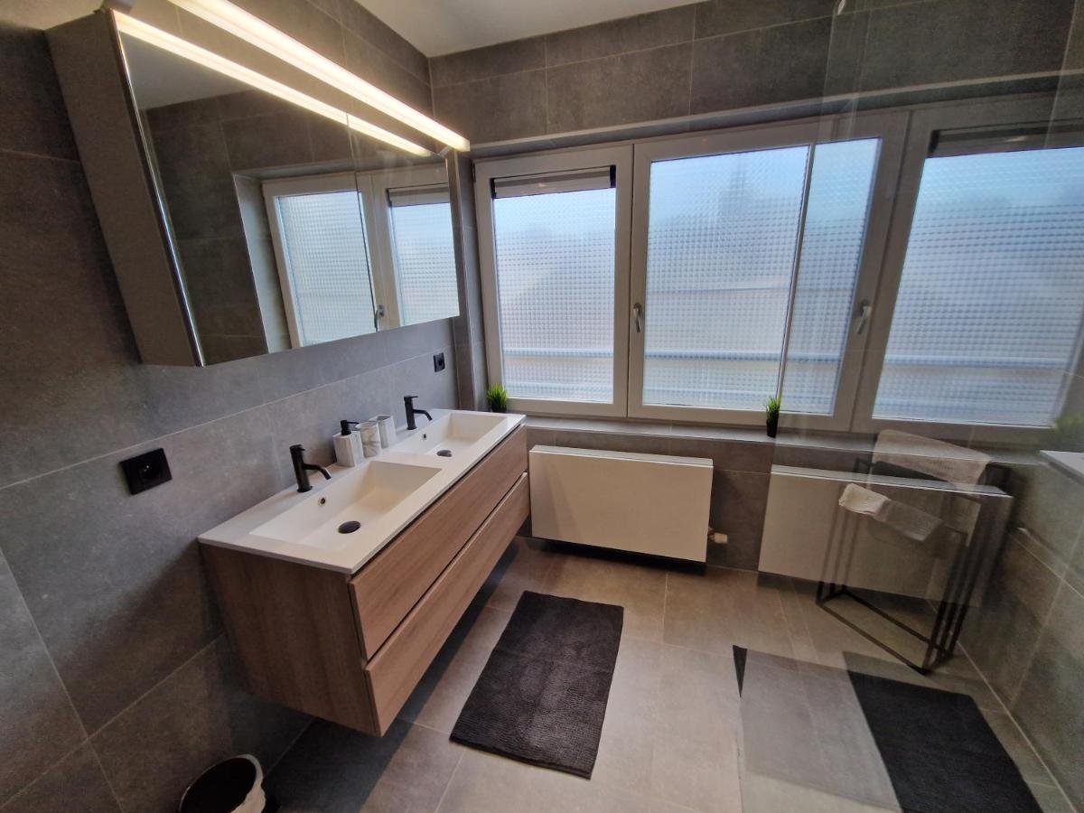 Luxueus, Ruim Appartement Op 350M Van Het Strand Oostende Dış mekan fotoğraf