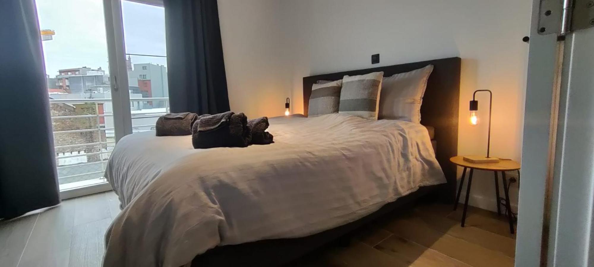 Luxueus, Ruim Appartement Op 350M Van Het Strand Oostende Dış mekan fotoğraf