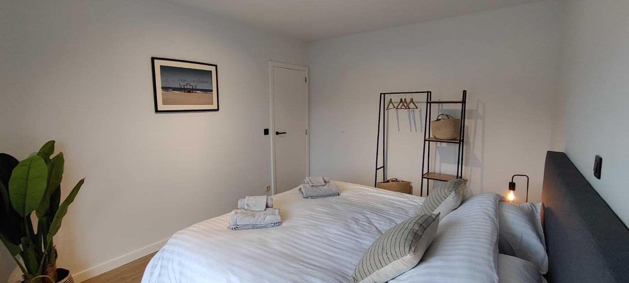 Luxueus, Ruim Appartement Op 350M Van Het Strand Oostende Dış mekan fotoğraf