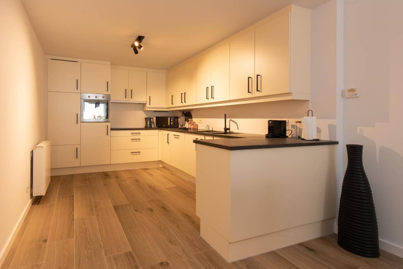 Luxueus, Ruim Appartement Op 350M Van Het Strand Oostende Dış mekan fotoğraf